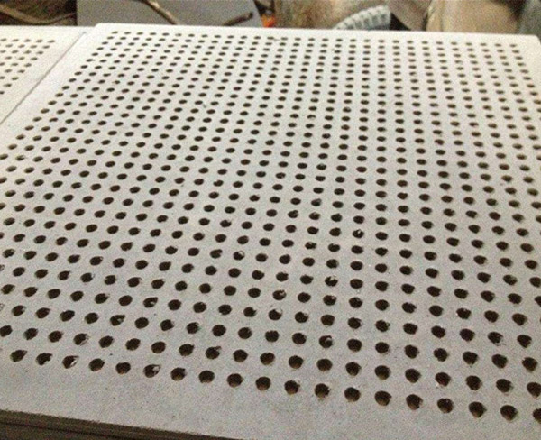 穿孔吸音板